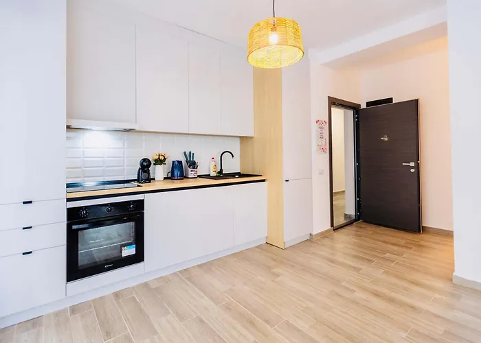 Hubix - Casa Del Mar C2 *